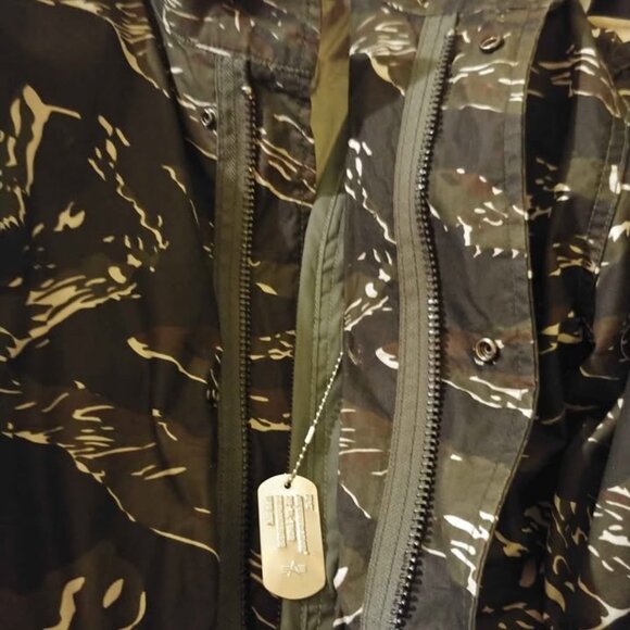 Alpha Industries Fishtail Camo Spring Parka 2 in 1 mens XS Coat Jacket - Picture 9 of 10